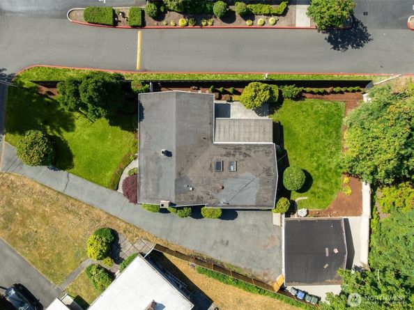 1279 149th Place SE, Bellevue WA 98007
