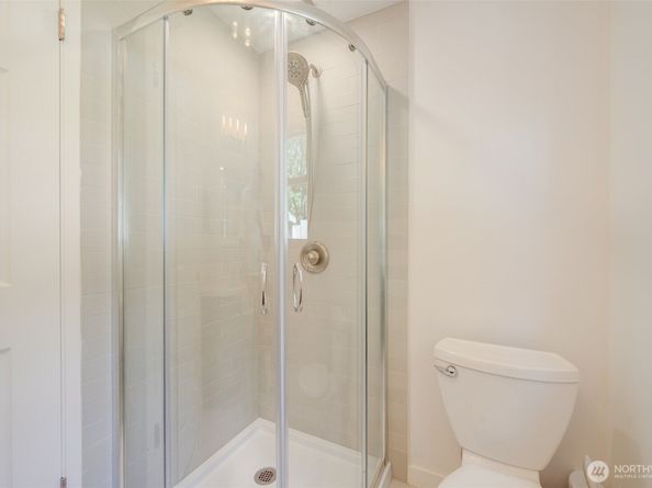 1279 149th Place SE, Bellevue WA 98007