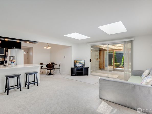 1279 149th Place SE, Bellevue WA 98007