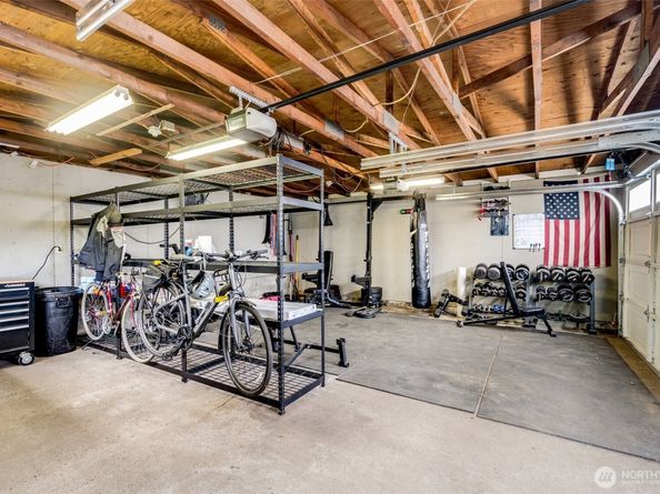 1279 149th Place SE, Bellevue WA 98007