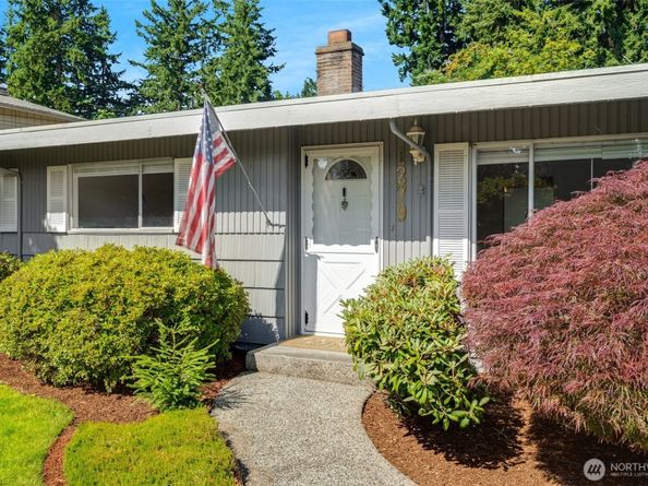 1279 149th Place SE, Bellevue WA 98007