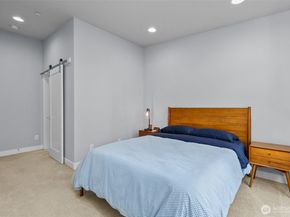 4040 129th Court SE 18, Bellevue WA 98006