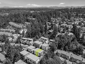4040 129th Court SE 18, Bellevue WA 98006