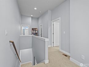 4040 129th Court SE 18, Bellevue WA 98006