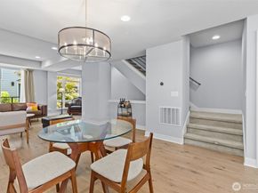 4040 129th Court SE 18, Bellevue WA 98006