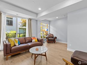 4040 129th Court SE 18, Bellevue WA 98006