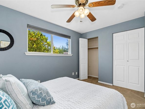 21502 52nd Place W, Mountlake Terrace WA 98043