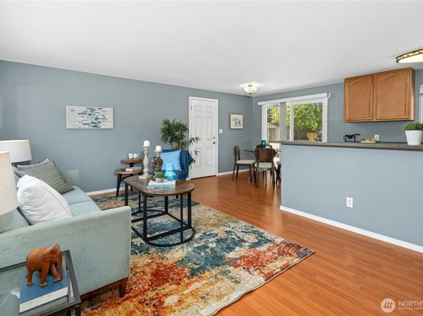 21502 52nd Place W, Mountlake Terrace WA 98043