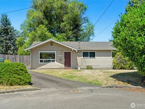 21502 52nd Place W, Mountlake Terrace WA 98043