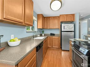 21502 52nd Place W, Mountlake Terrace WA 98043