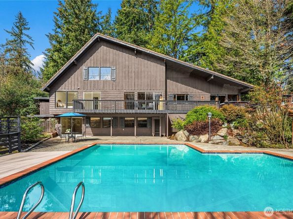 16521 NE 1st Place, Bellevue WA 98008
