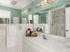 16521 NE 1st Place, Bellevue WA 98008