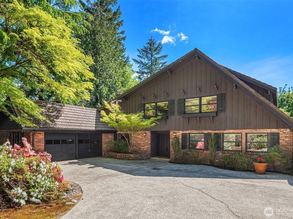 16521 NE 1st Place, Bellevue WA 98008
