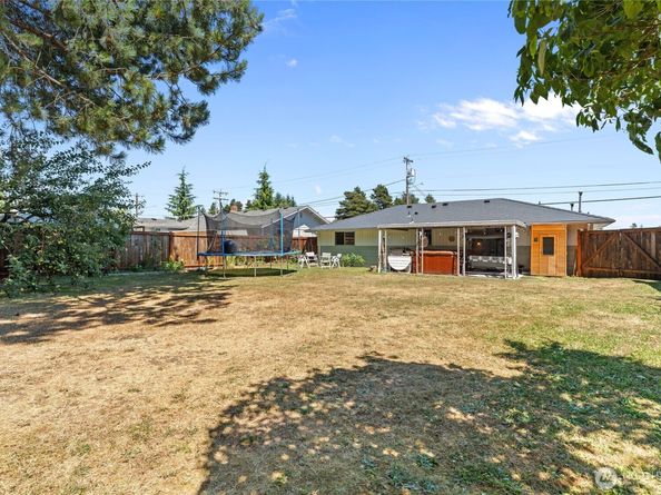 9414 Sharon Drive, Everett WA 98204