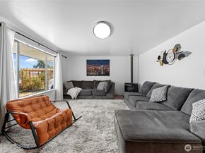 9414 Sharon Drive, Everett WA 98204