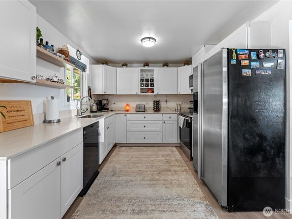 9414 Sharon Drive, Everett WA 98204