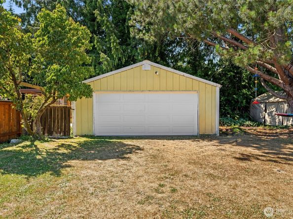 9414 Sharon Drive, Everett WA 98204