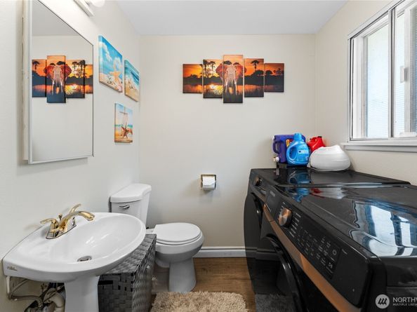9414 Sharon Drive, Everett WA 98204