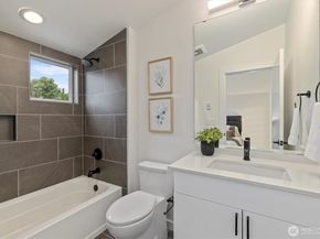 1323 N 185th Street A, Shoreline WA 98133