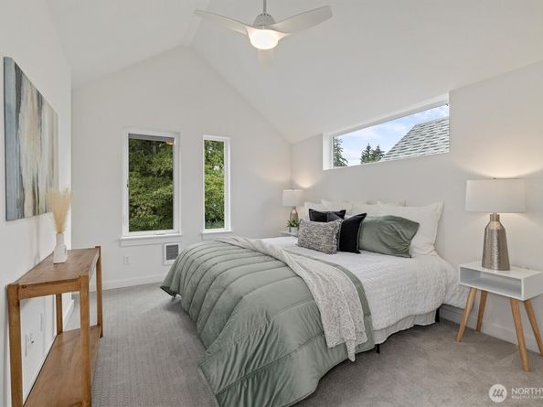 1323 N 185th Street A, Shoreline WA 98133