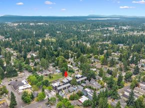 1323 N 185th Street A, Shoreline WA 98133