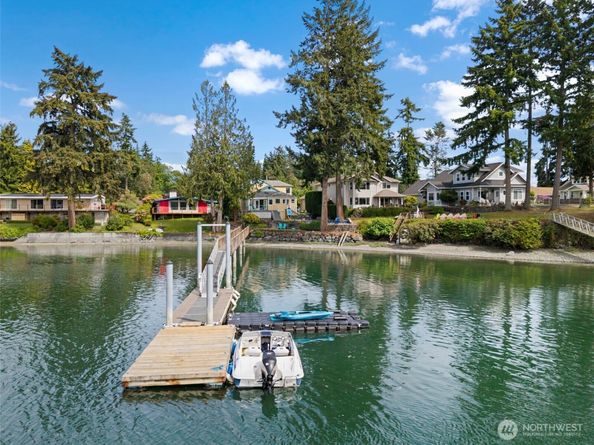 1312 NE South Petterson Road, Keyport WA 98345