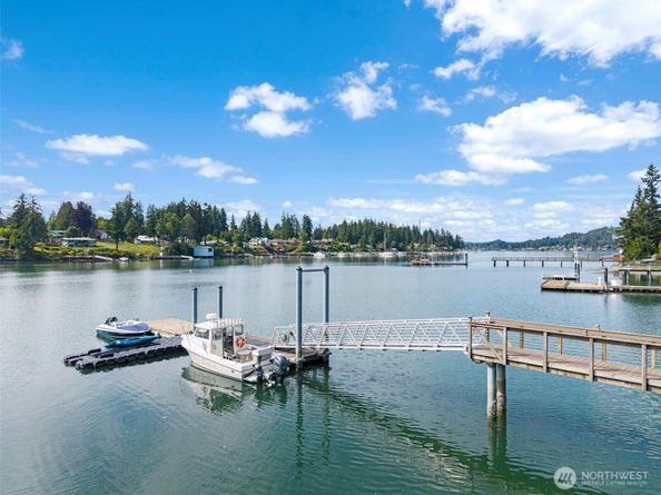 1312 NE South Petterson Road, Keyport WA 98345