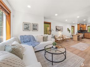 2511 NE 125th ST A, Seattle WA 98125