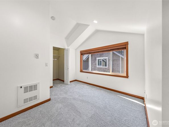2511 NE 125th ST A, Seattle WA 98125