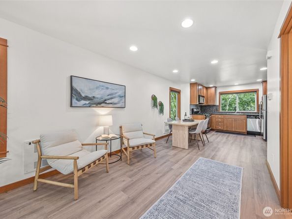 2511 NE 125th ST A, Seattle WA 98125