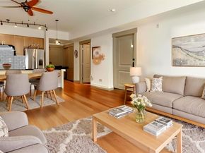 1840 25th Avenue NE 204, Issaquah WA 98029