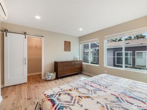 6633 NE 188th Court 5, Kenmore WA 98028