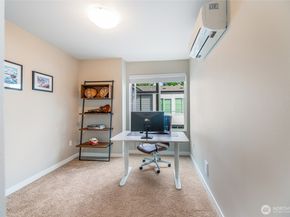 6633 NE 188th Court 5, Kenmore WA 98028