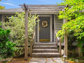 235 10th Avenue W, Kirkland WA 98033