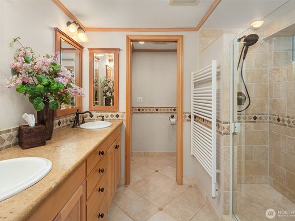 235 10th Avenue W, Kirkland WA 98033