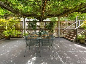 235 10th Avenue W, Kirkland WA 98033
