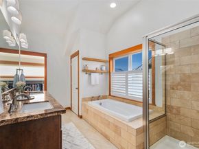 1609 California Avenue SW A, Seattle WA 98116