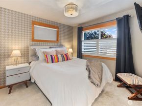 1609 California Avenue SW A, Seattle WA 98116