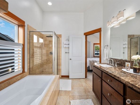 1609 California Avenue SW A, Seattle WA 98116