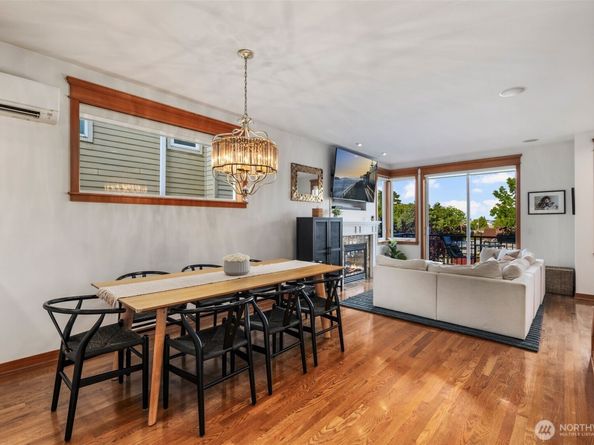 1609 California Avenue SW A, Seattle WA 98116