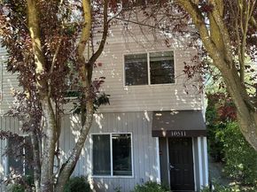 10511 Midvale Avenue N 202, Seattle WA 98133