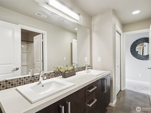 5624 S 344th Court, Auburn WA 98001