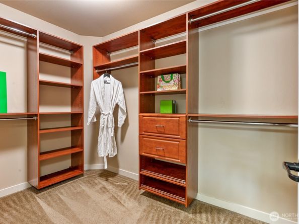 23717 NE 108th Place, Redmond WA 98053