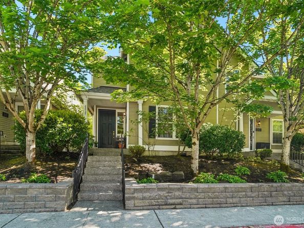 22727 NE 4th Place 117, Sammamish WA 98074