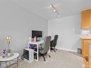 8017 234th Street SW 325, Edmonds WA 98026