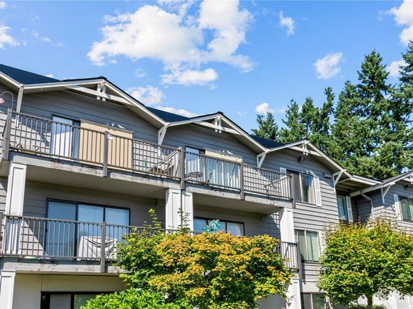 8017 234th Street SW 325, Edmonds WA 98026