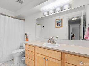 8017 234th Street SW 325, Edmonds WA 98026