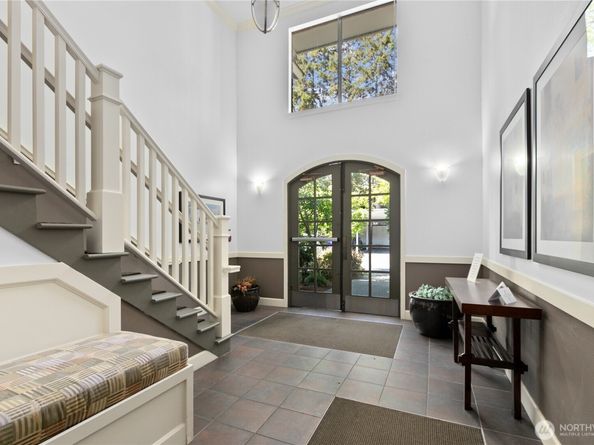 8017 234th Street SW 325, Edmonds WA 98026