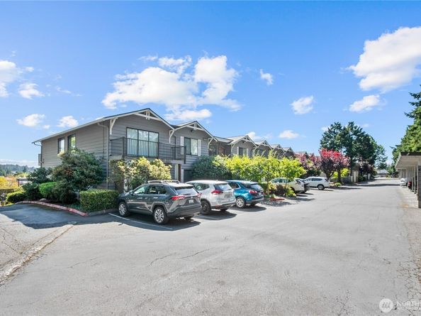 8017 234th Street SW 325, Edmonds WA 98026