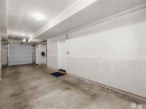 7629 NE 122nd Court 7, Kirkland WA 98034